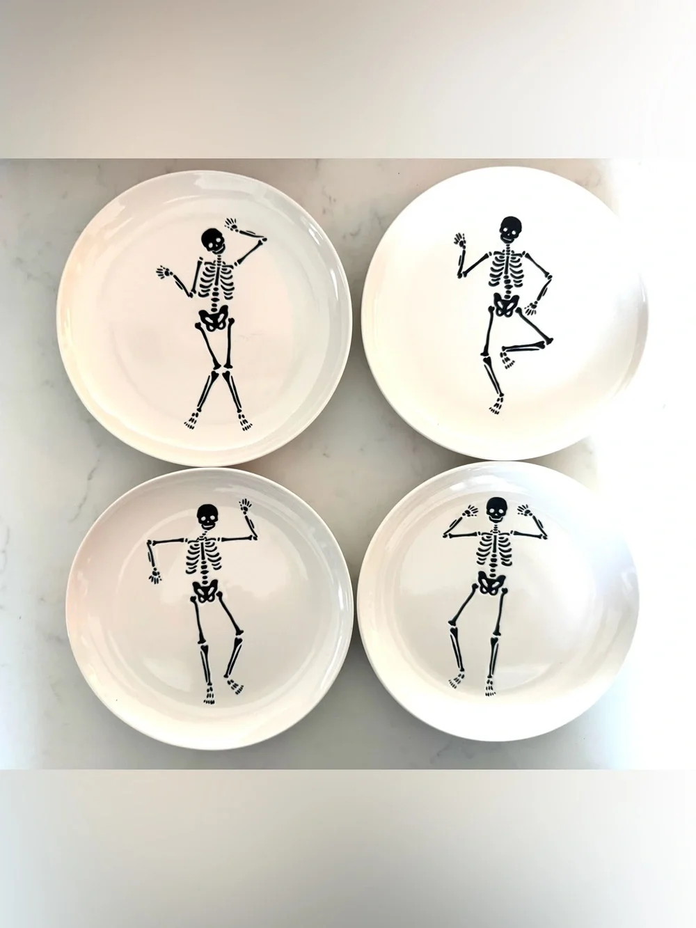 NIB Halloween 4-Pack Dancing White Skeleton Appetizer Plates